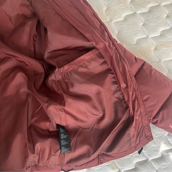 New Urban Outfitters Burgundy Lightweight puffer Jacket - Picture 7 of 14